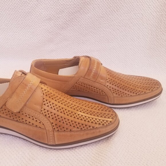 Men's New leather perforated loafers. - Picture 2 of 5